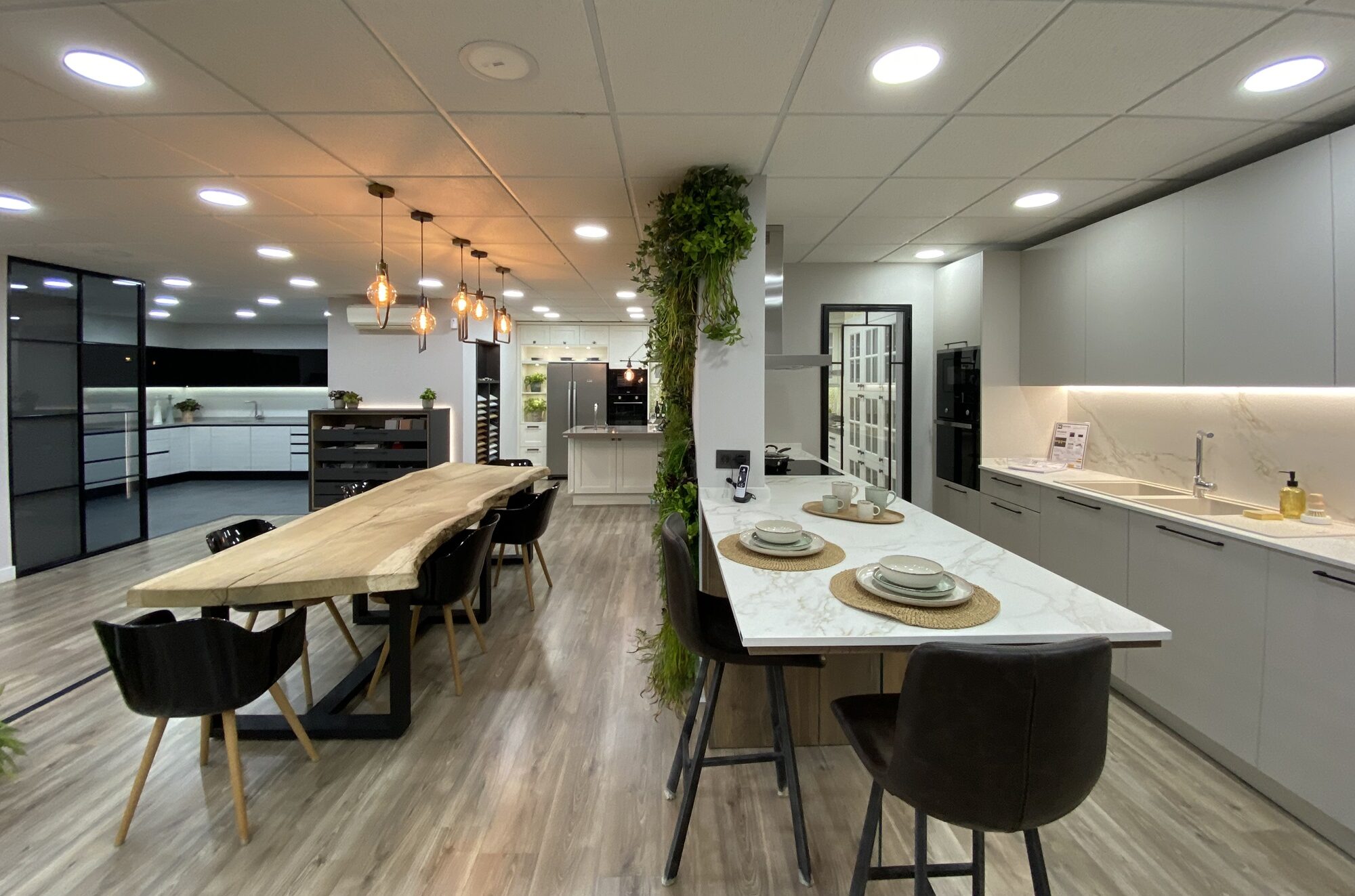 Showroom Naturia Kitchen (4) LR
